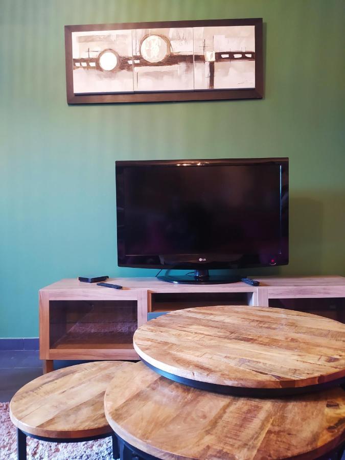 Spacieux Appartement Au Calme 15Min Sud De Lyon Proche Metro Et Gare Confluence Aquarium Gerland Oullins Luaran gambar