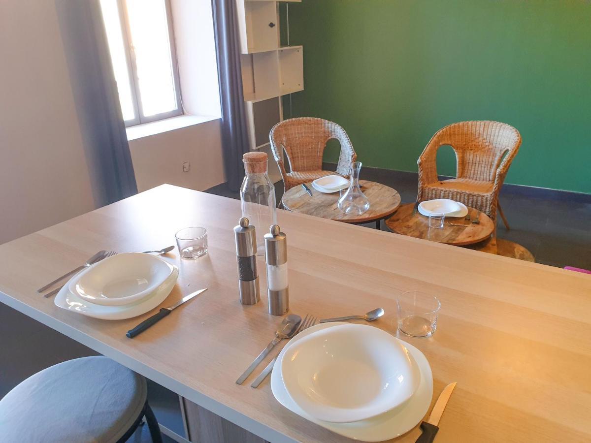 Spacieux Appartement Au Calme 15Min Sud De Lyon Proche Metro Et Gare Confluence Aquarium Gerland Oullins Luaran gambar