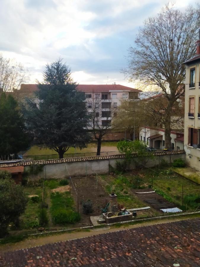Spacieux Appartement Au Calme 15Min Sud De Lyon Proche Metro Et Gare Confluence Aquarium Gerland Oullins Luaran gambar